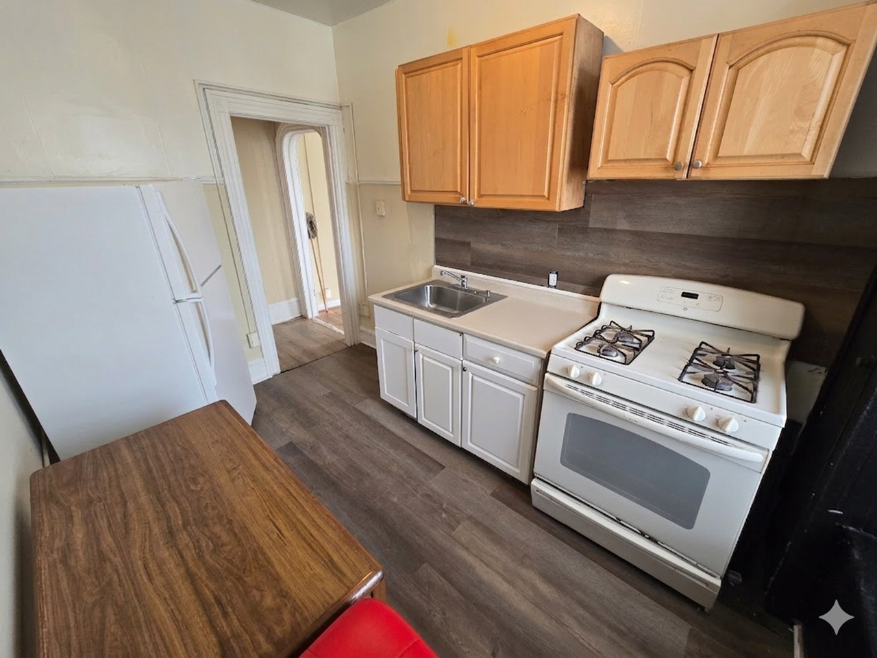 1231 N 54th St - Photo 7 of 14