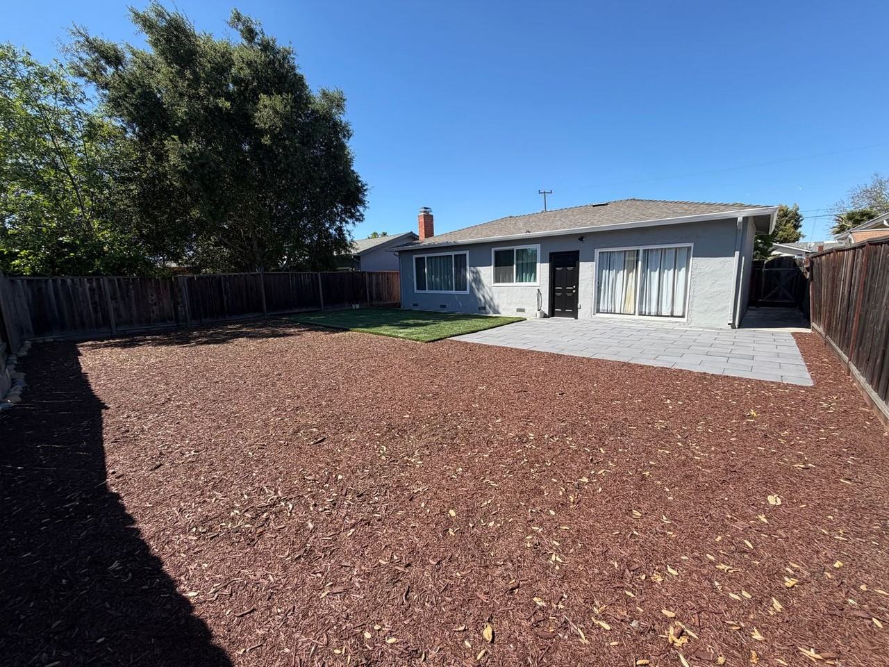 4150 Crestwood St - Photo 2 of 21