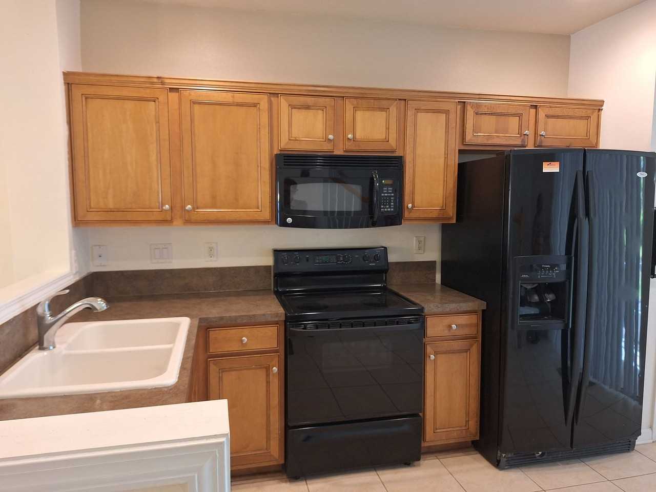 8106 Summer Cove Ct - Photo 6 of 20