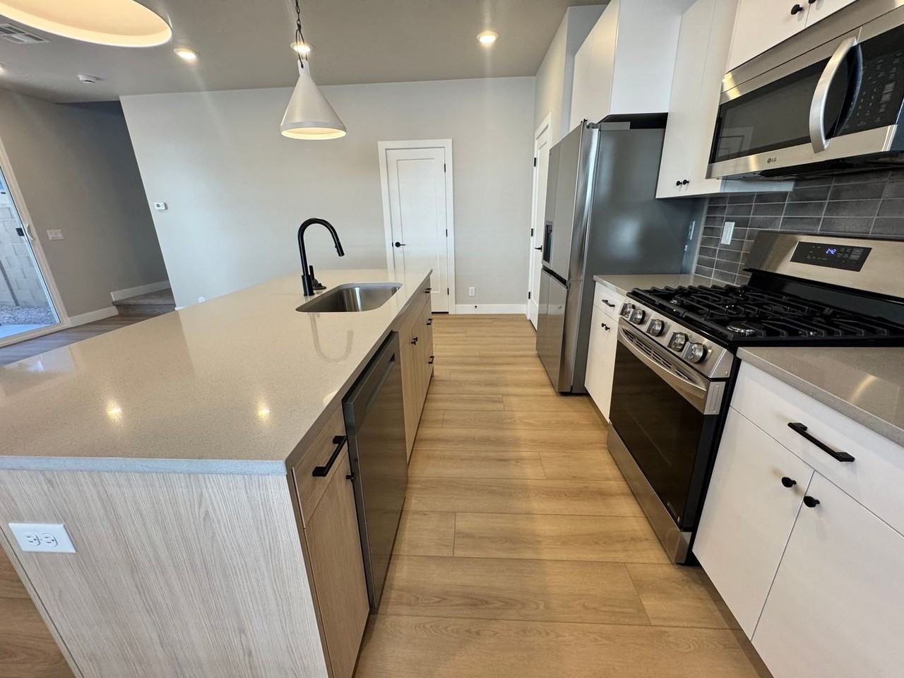 4000 E Razor Dr - Photo 5 of 32