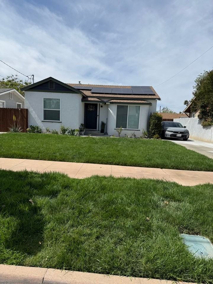 3688 Taft St - Photo 3 of 3