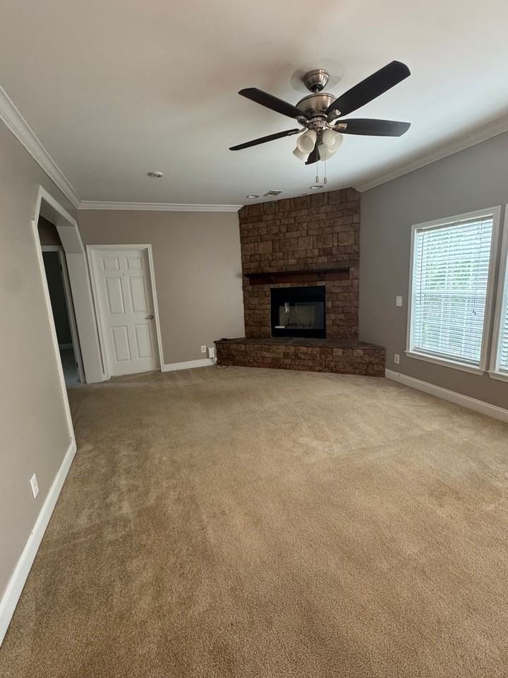 121 Summerfield Dr - Photo 3 of 23