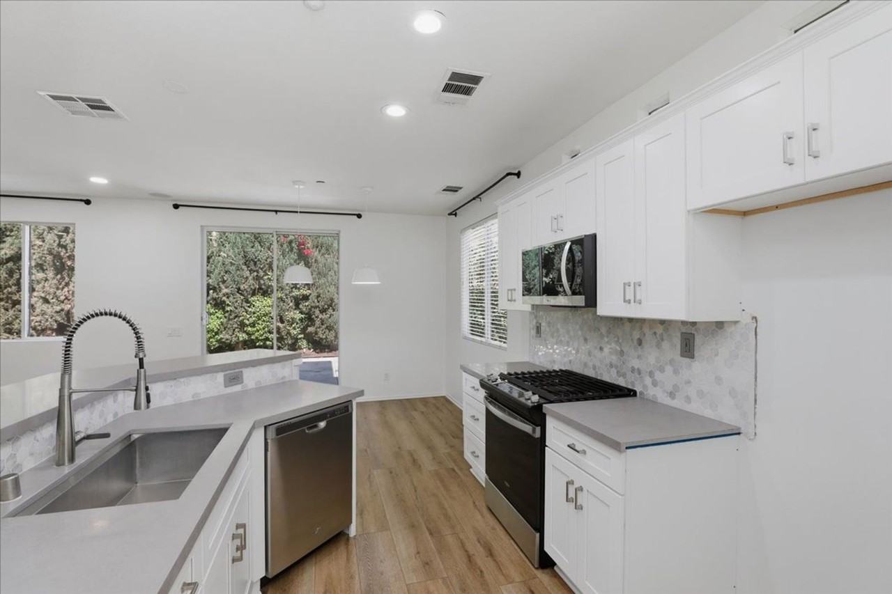 11309 Rasmussen Ct - Photo 5 of 16