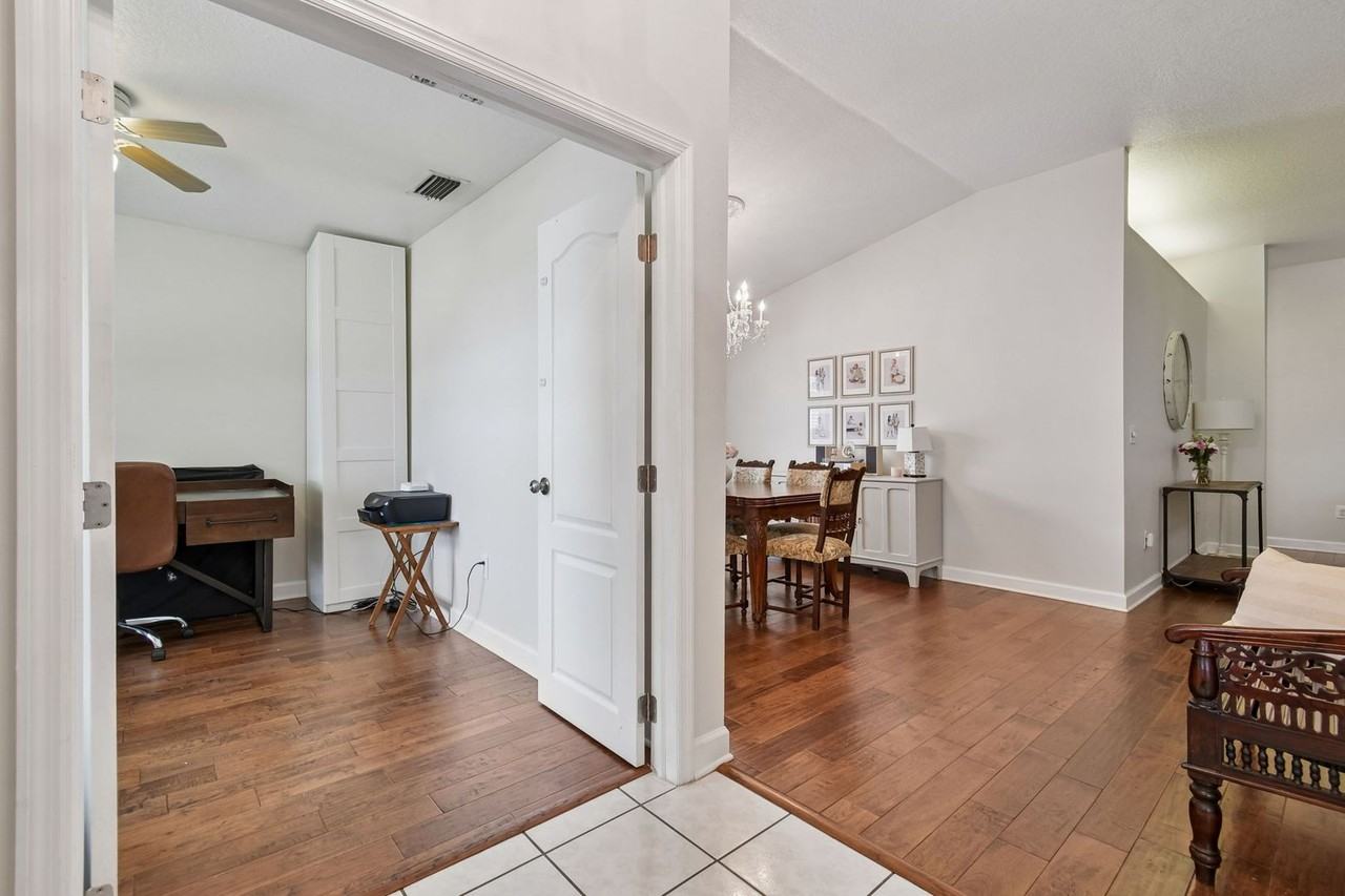 627 Tuscanny St - Photo 5 of 45