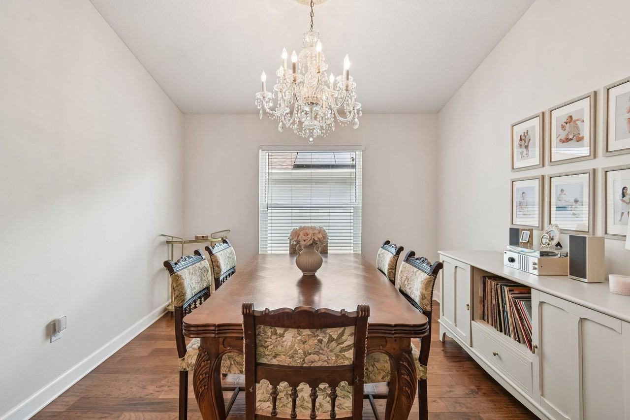 627 Tuscanny St - Photo 6 of 45