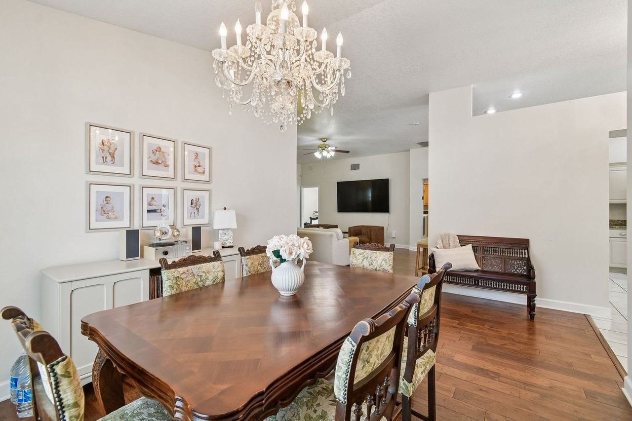 627 Tuscanny St - Photo 7 of 45