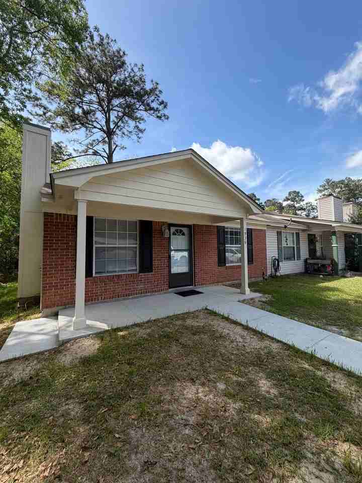 1936 Secret Harbor Ct - Photo 2 of 37