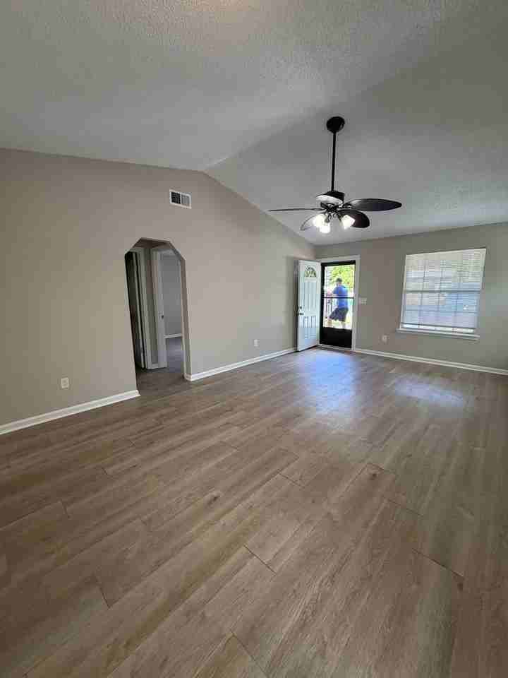 1936 Secret Harbor Ct - Photo 6 of 37