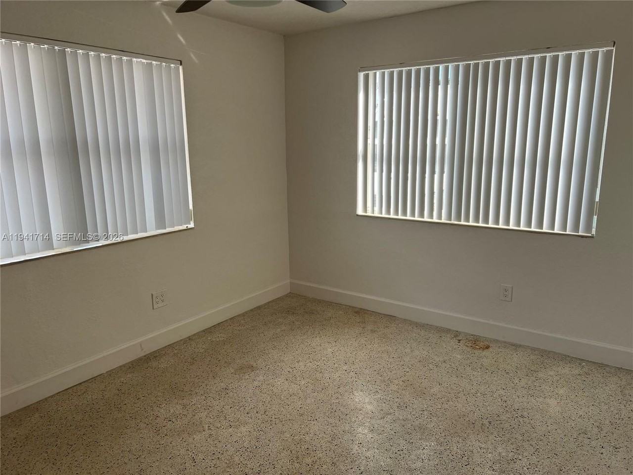 4725 Nw 4th St Frnt - Photo 4 of 12
