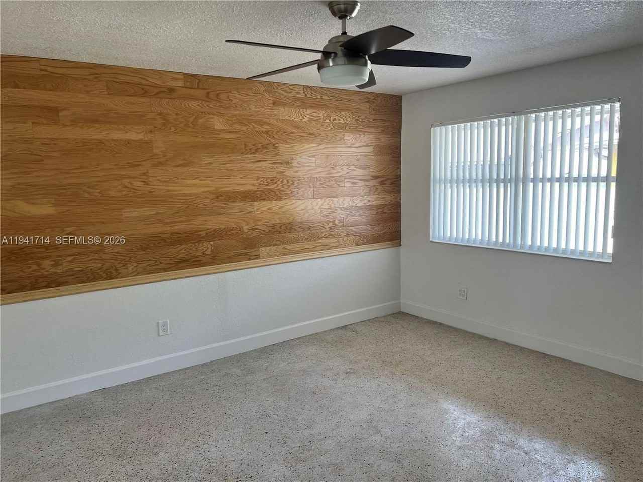 4725 Nw 4th St Frnt - Photo 5 of 12