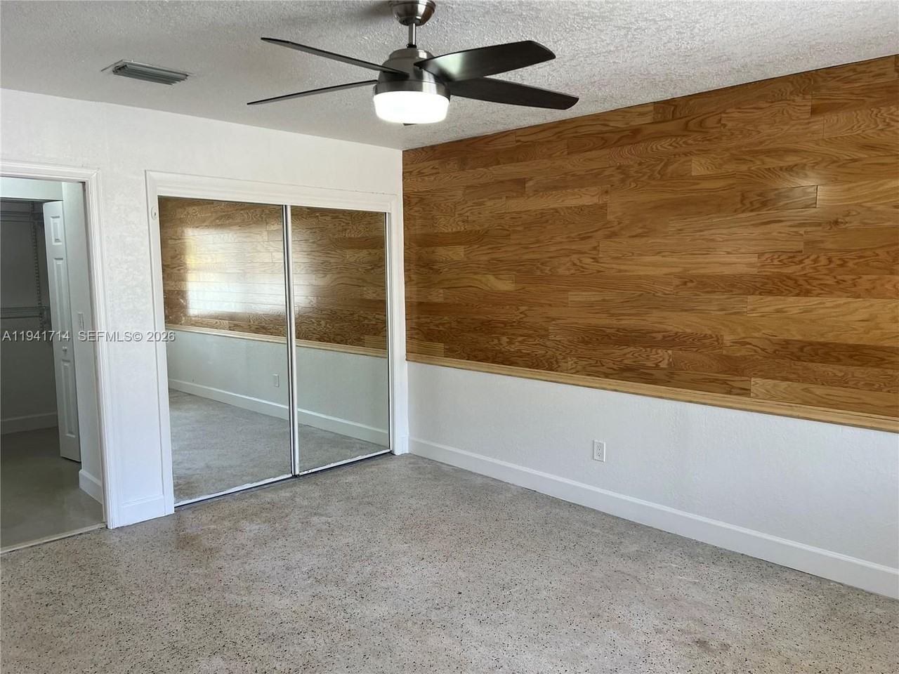 4725 Nw 4th St Frnt - Photo 6 of 12