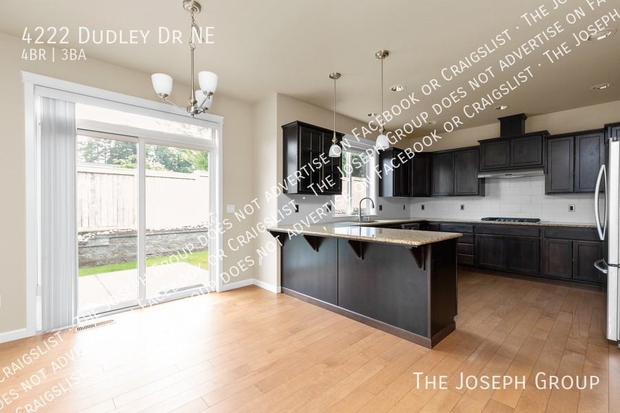 4222 Dudley Dr Ne - Photo 6 of 40