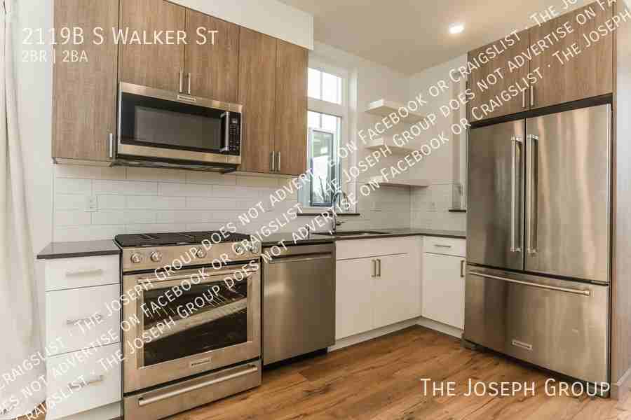 2119B S Walker St - Photo 4 of 17