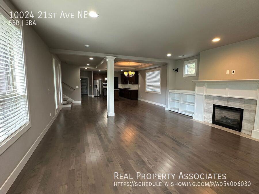 10024 21st Ave Ne - Photo 4 of 36