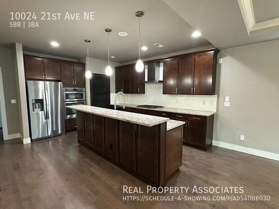 10024 21st Ave Ne - Photo 7 of 36