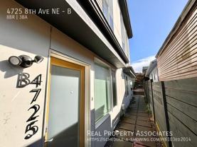 4725 8th Ave Ne #B - Photo 1 of 1