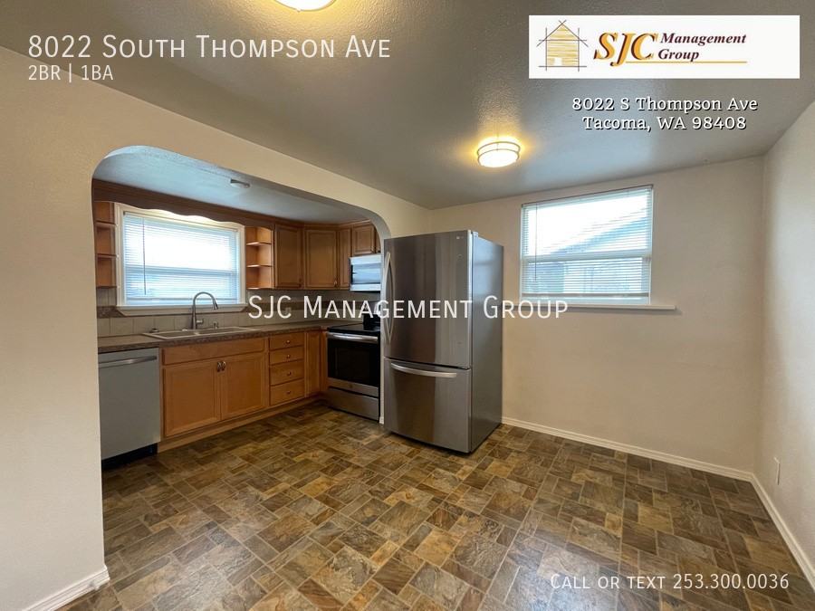 8022 S Thompson Ave - Photo 6 of 18