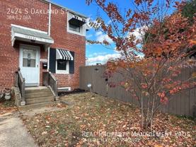 2424 S Oakland St - Photo 1 of 1