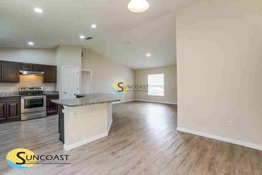 333 Marion Oaks Golf Way - Photo 5 of 18