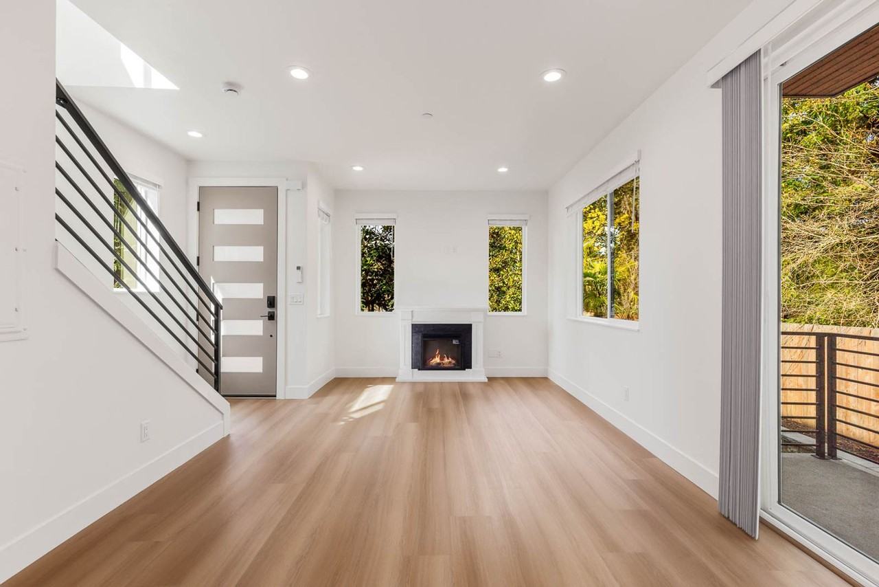 106 6th St S - Photo 3 of 22