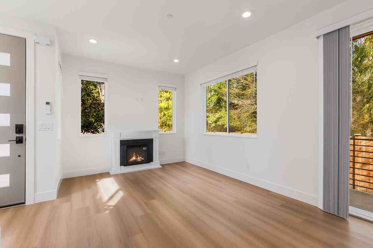 106 6th St S - Photo 4 of 22