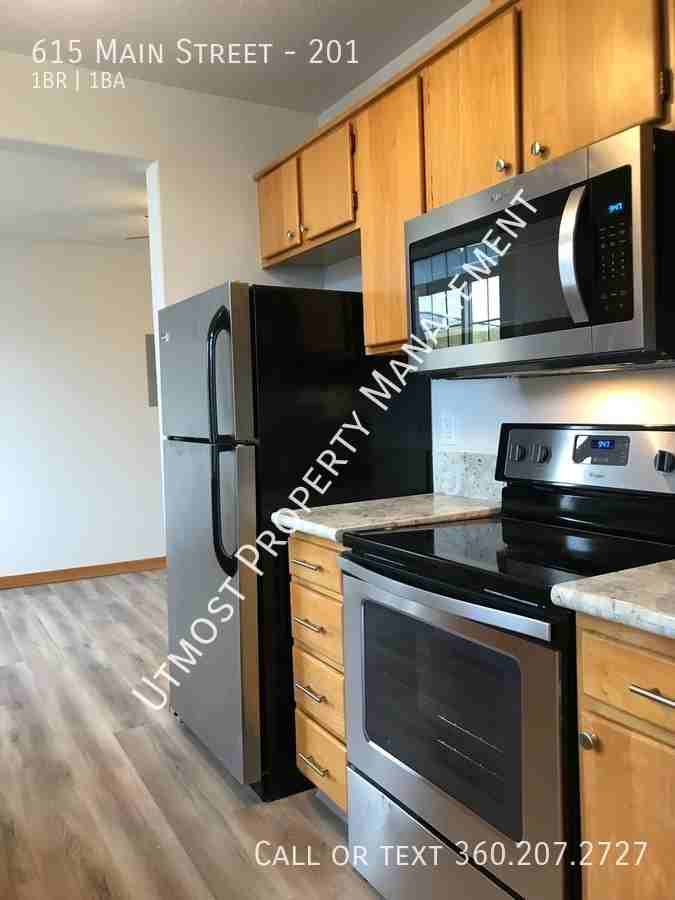 615 Main St #201 - Photo 4 of 12