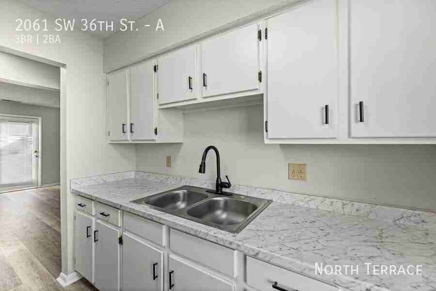 2061 Sw 36th St #A - Photo 6 of 28