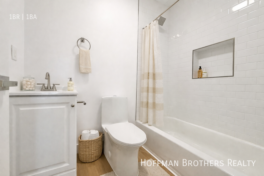 1550 2nd Ave #4 - Photo 4 of 4