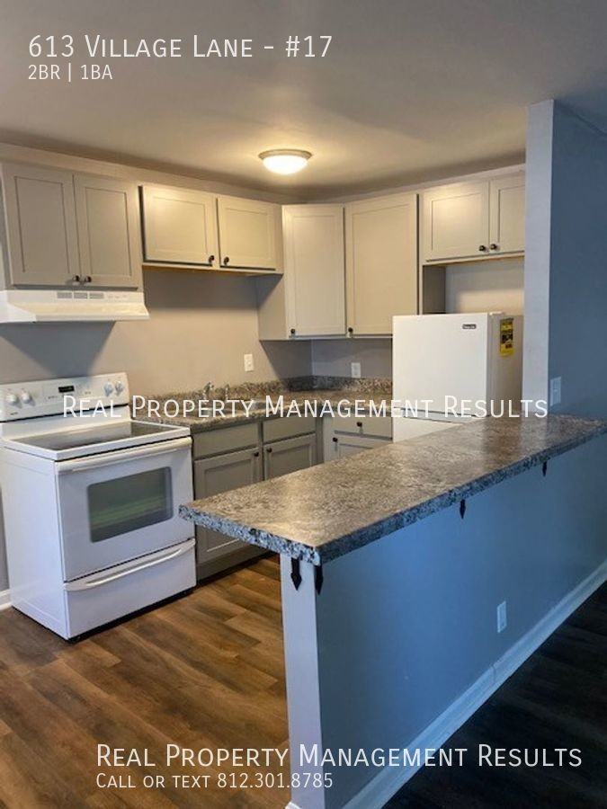 613 Village Ln #17 - Photo 5 of 12