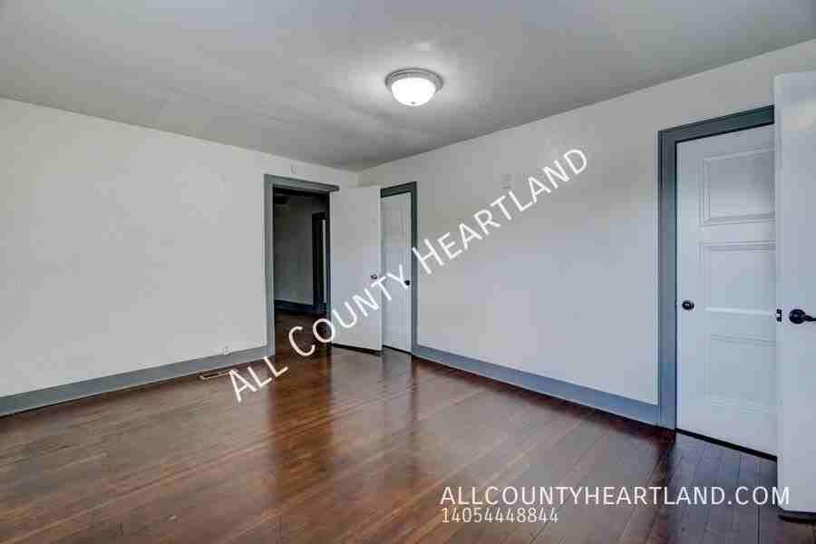 801 Nw 90th St - Photo 6 of 14