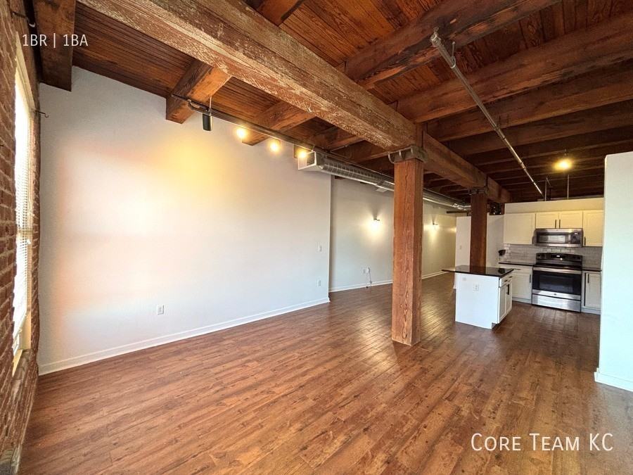204 Walnut St #312
