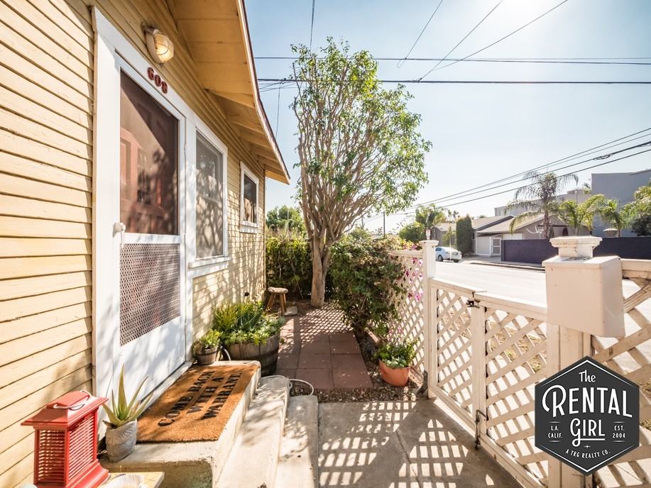 608 7th Ave - Photo 4 of 27