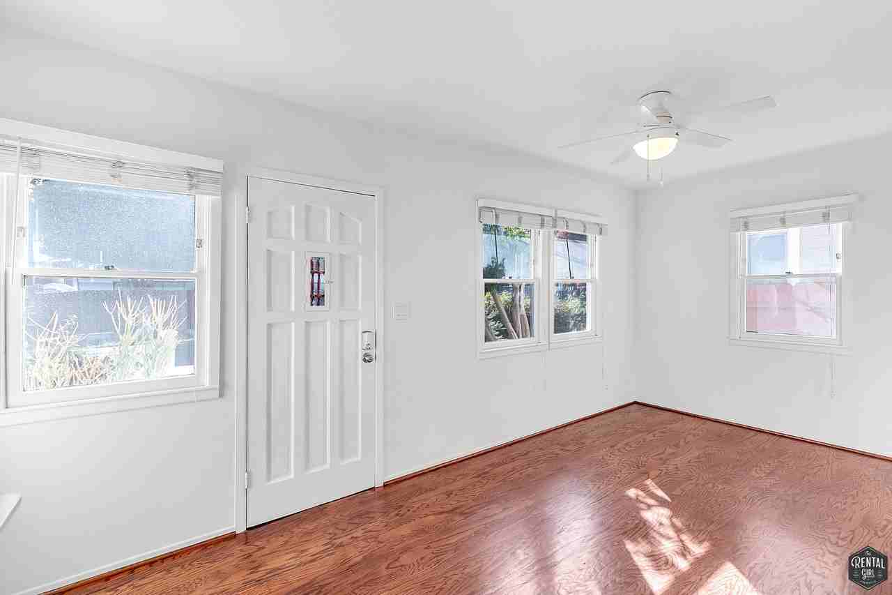 608 7th Ave - Photo 6 of 27