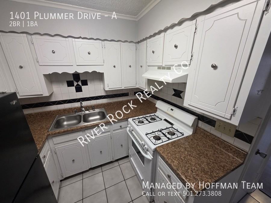 1401 Plummer Dr #A - Photo 3 of 9