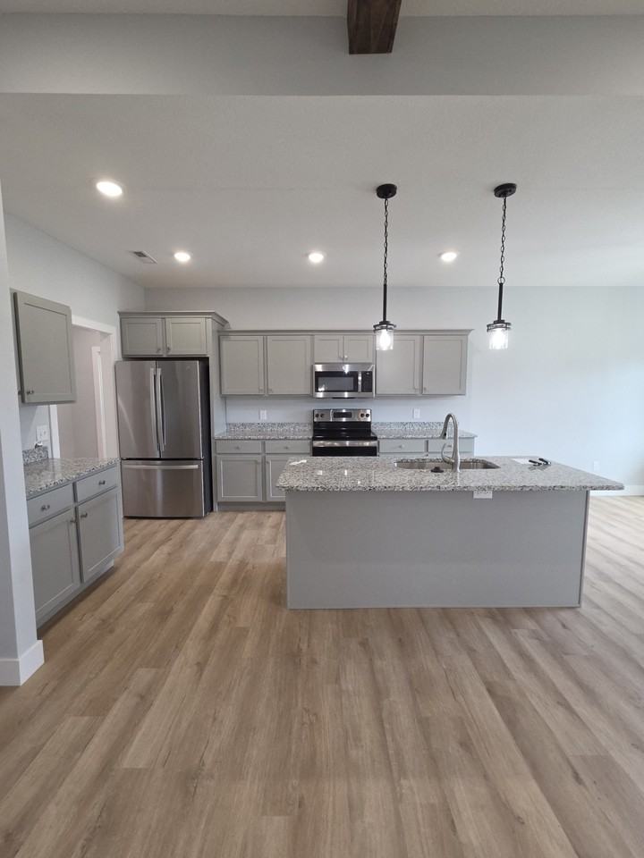 1738 Sierra St #NA - Photo 4 of 11