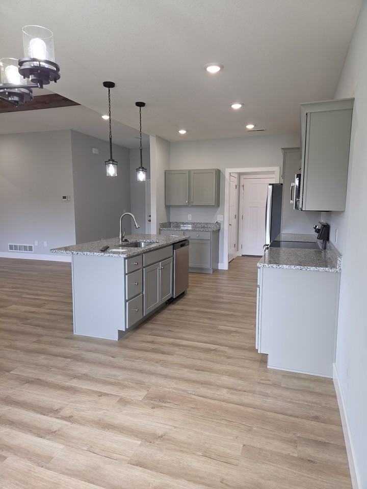 1738 Sierra St #NA - Photo 5 of 11