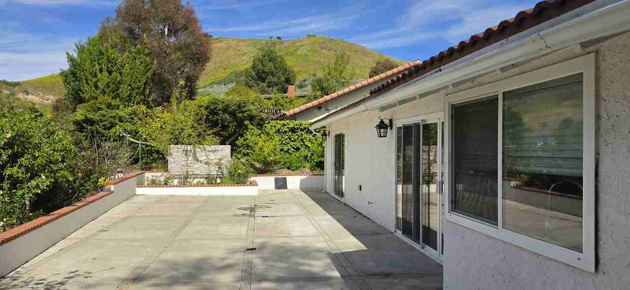 28915 Hollowbrook Ave #NA - Photo 7 of 50