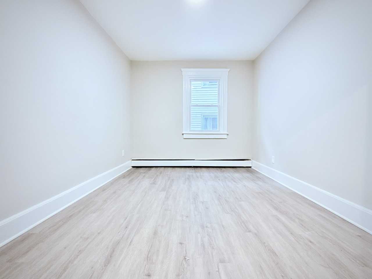 39 Southfield Ave #A - Photo 7 of 12