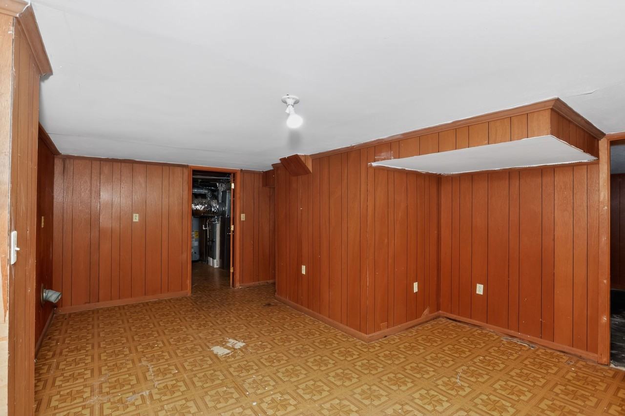 4897 Lou Ivy Rd #NA - Photo 3 of 18