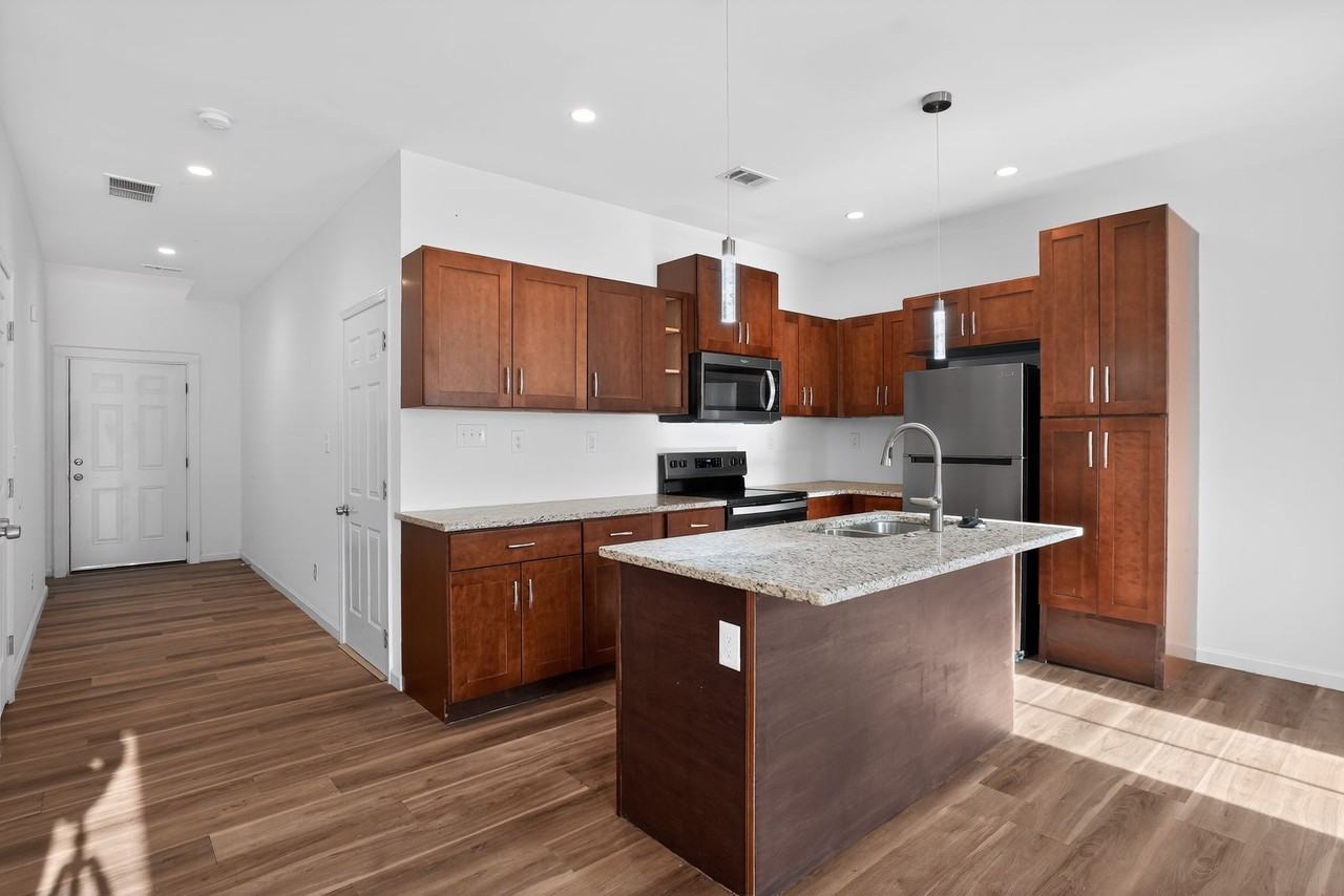 4011 Redan Rd #5 - Photo 3 of 19