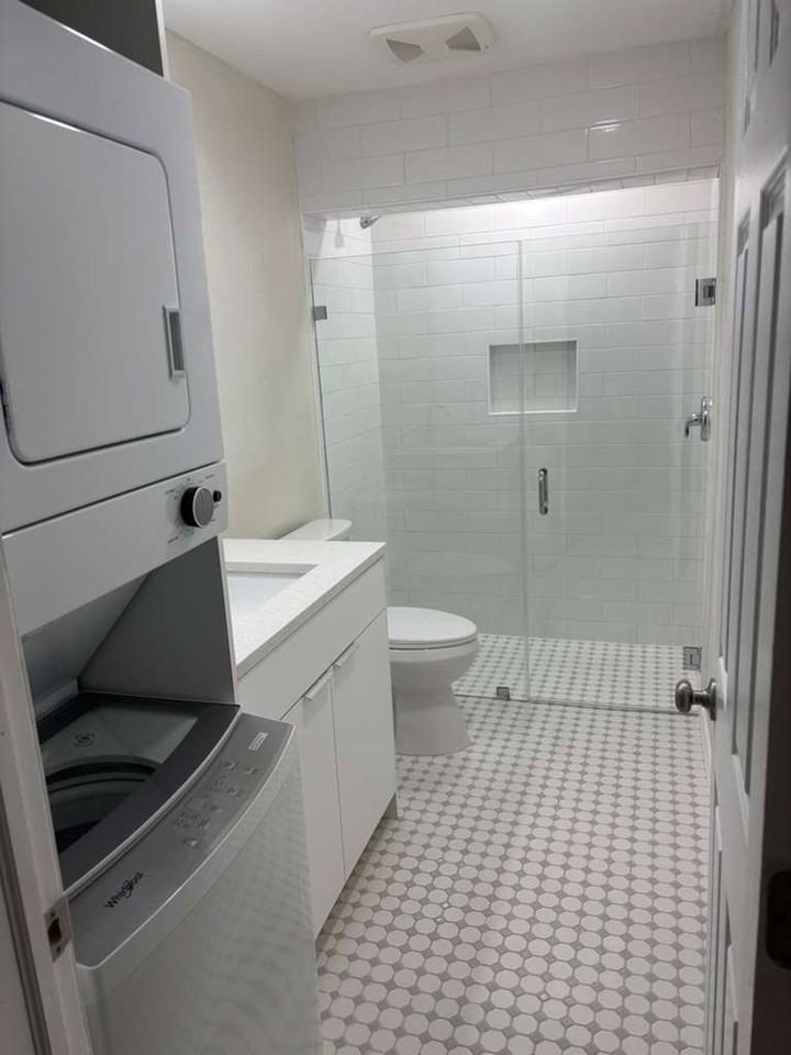 250 President St #B - Photo 4 of 16