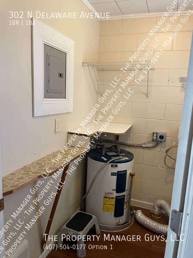 302 N Delaware Ave - Photo 7 of 14