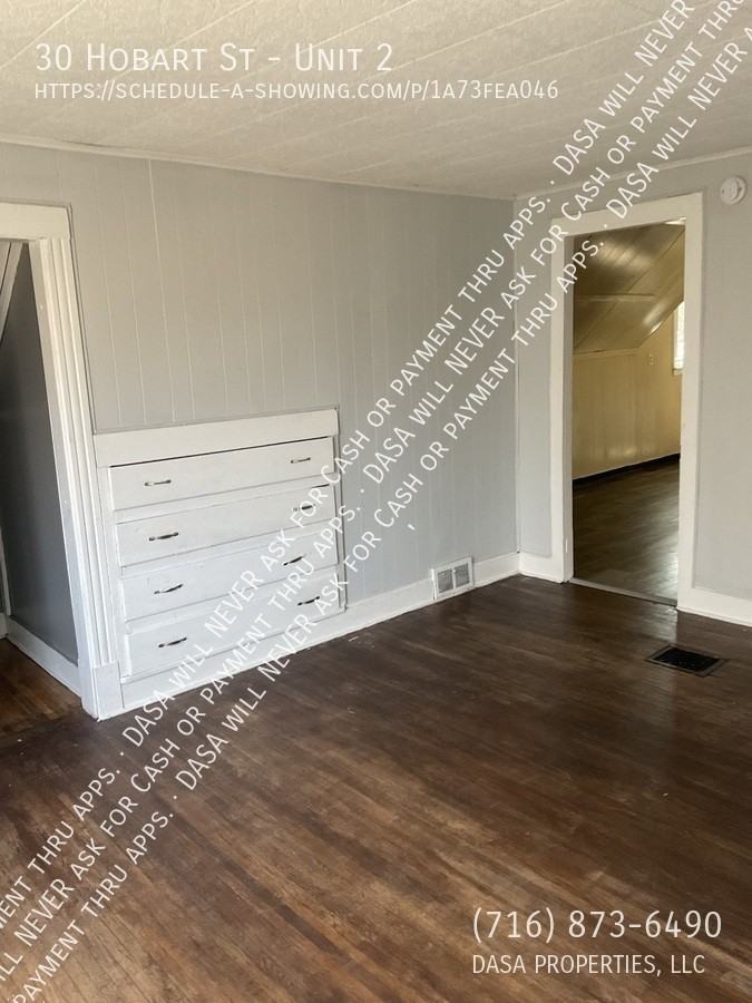 30 Hobart St #2 - Photo 3 of 8