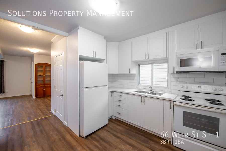 66 Weir St S #1 - Photo 5 of 21