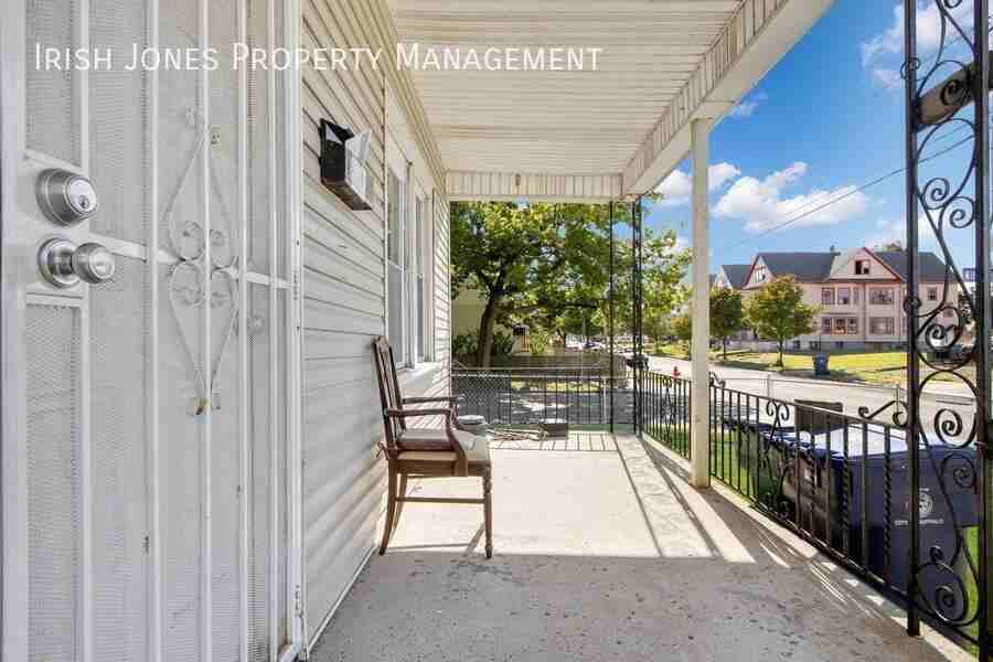 375 Hampshire St - Photo 6 of 19