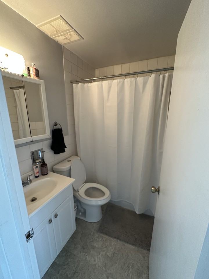 283 Danforth Avenue #3 - Photo 7 of 7