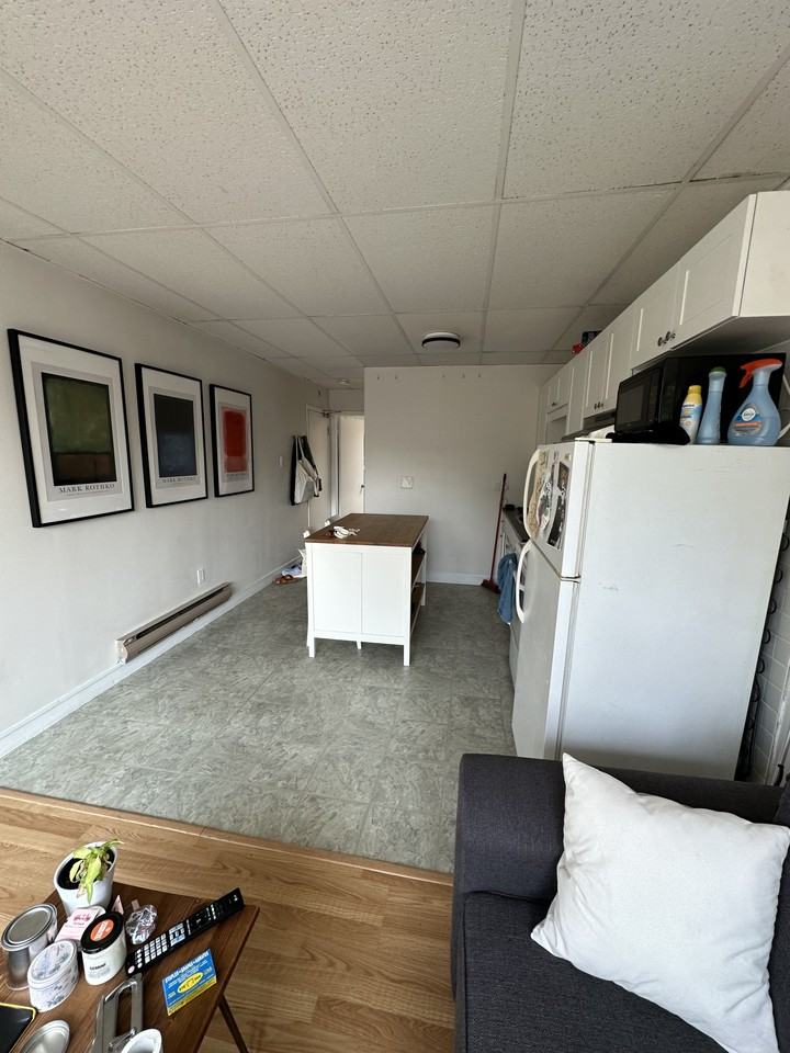 283 Danforth Avenue #3 - Photo 6 of 7