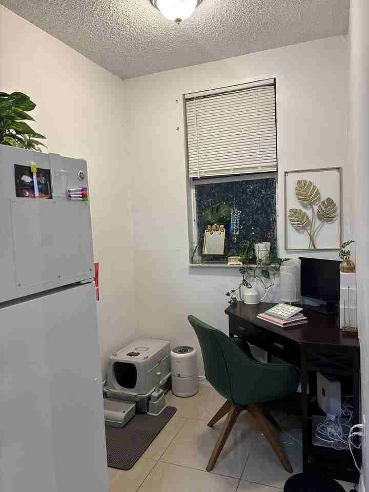 215 Calabria Ave #9 - Photo 4 of 11