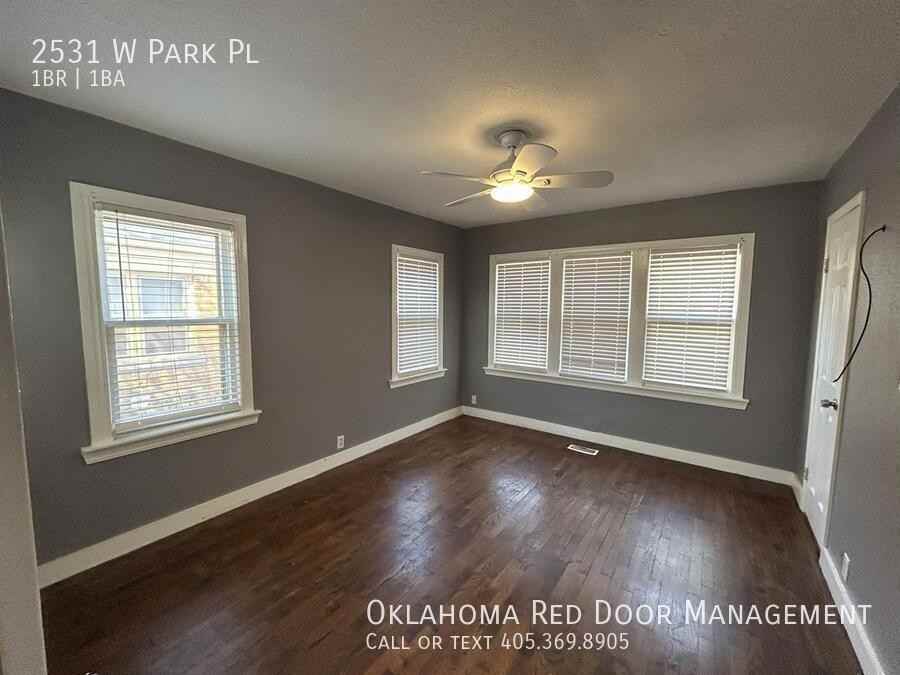 2531 W Park Pl - Photo 6 of 7