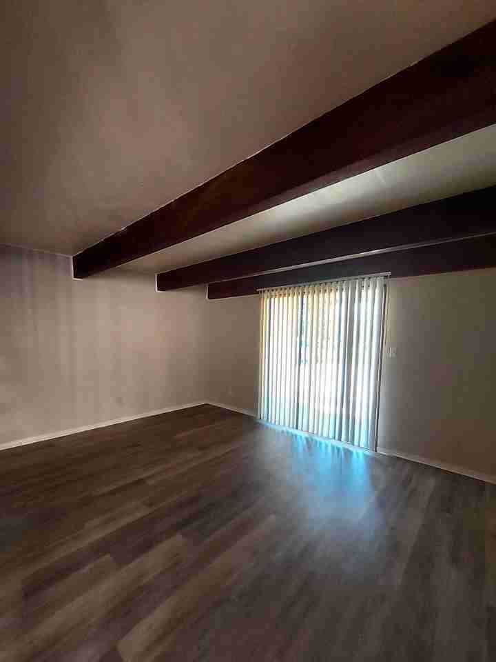 437 S 2nd St #C - Photo 2 of 6